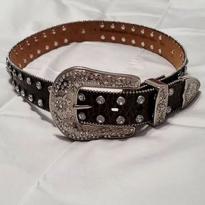 Womens/girls western belt size small